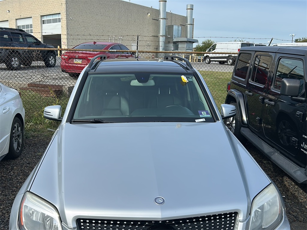 2015 Mercedes Benz GLK 350 4MATIC photo 2
