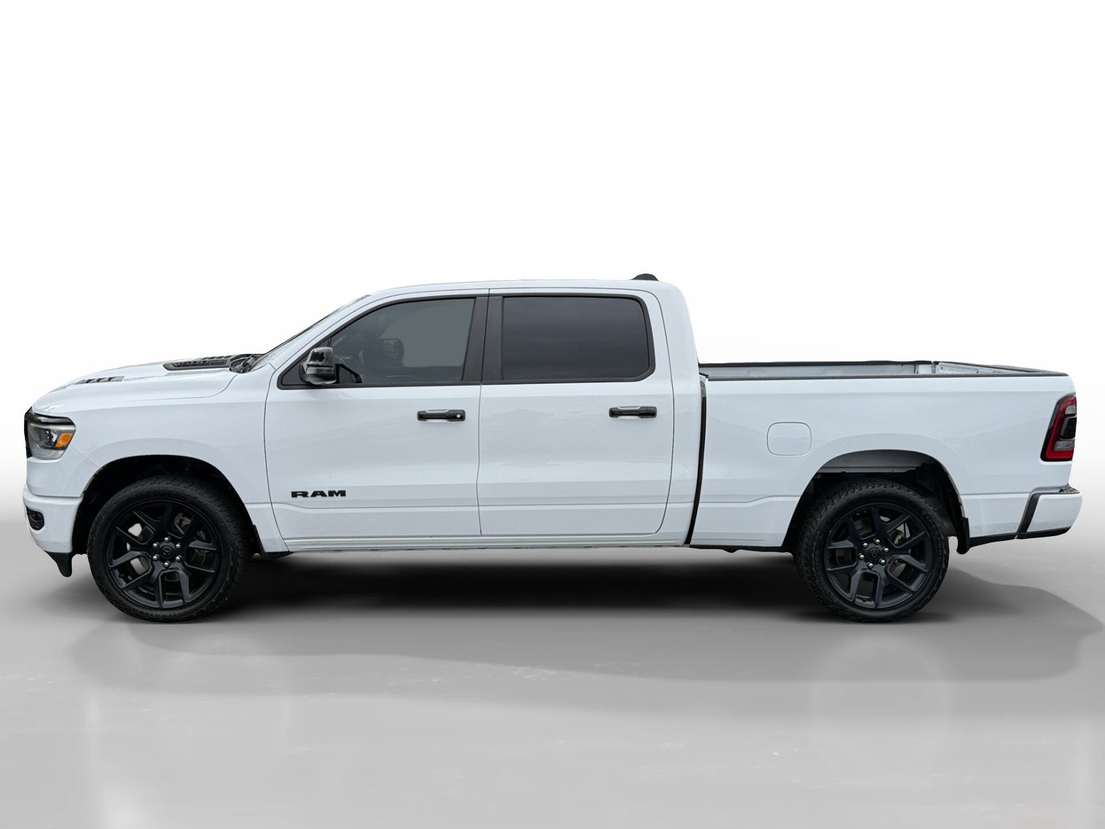 2023 Ram 1500 Laramie photo 2