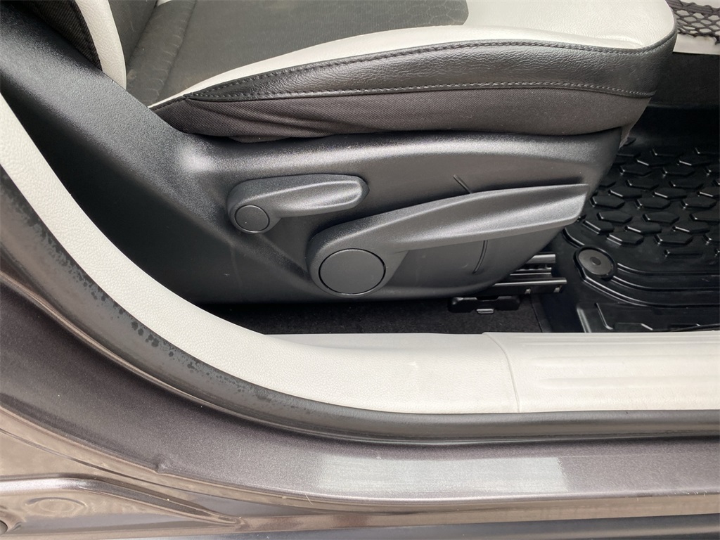 2021 Jeep Compass Latitude photo 23