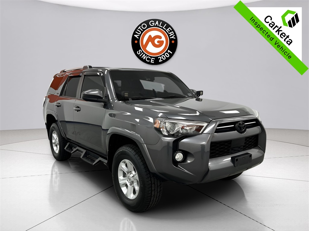 2020 Toyota 4Runner SR5's photo