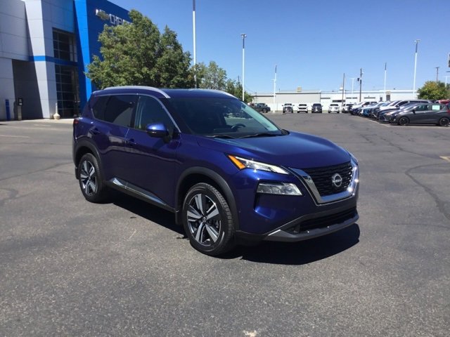 2022 Nissan Rogue SL's photo
