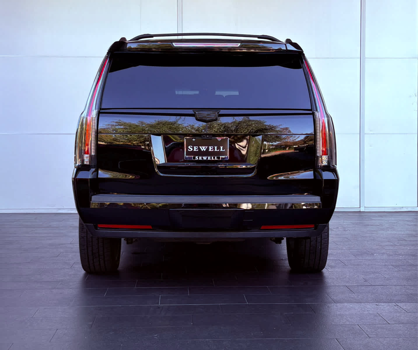 2019 Cadillac Escalade ESV Premium Luxury photo 3