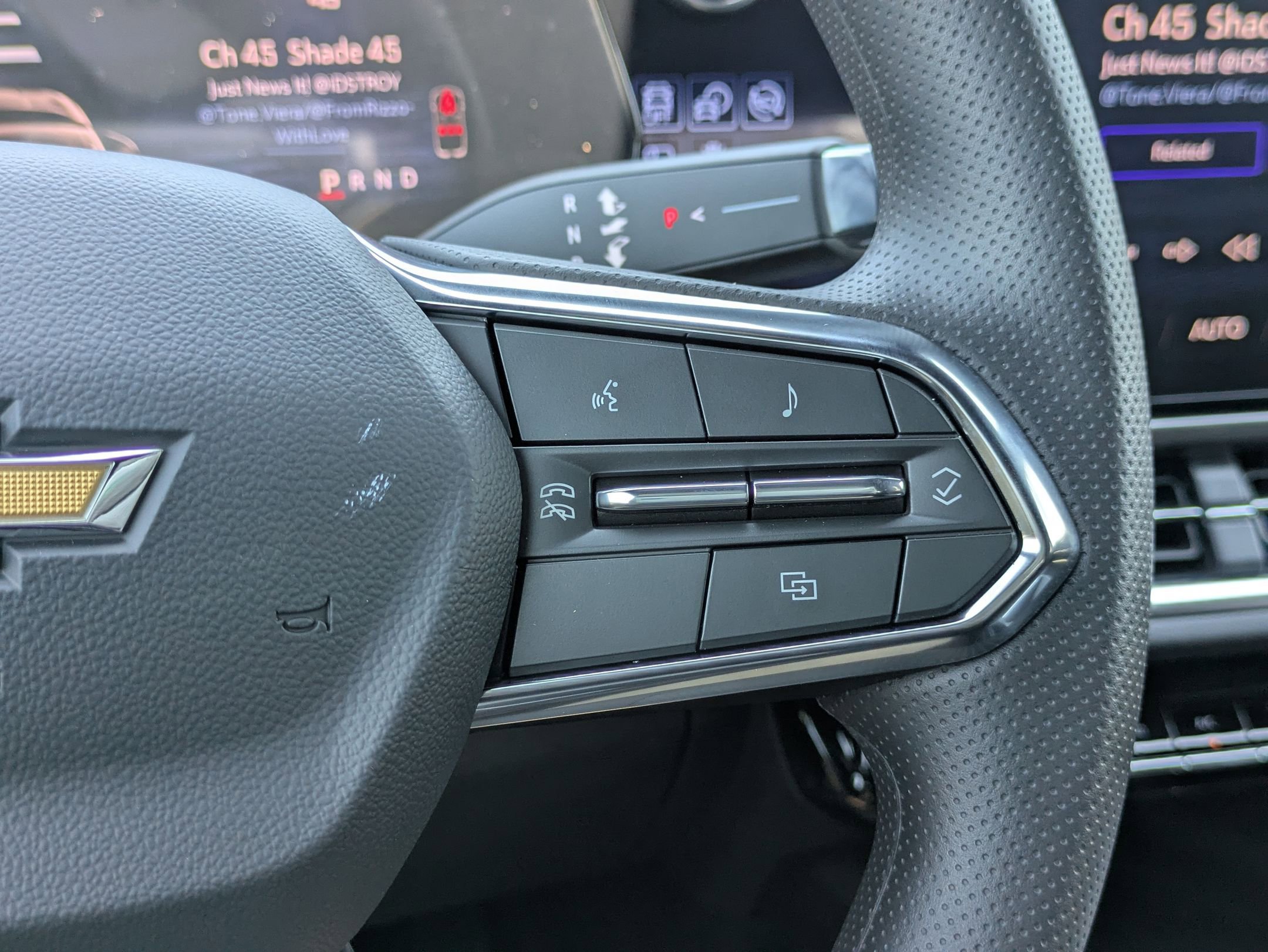 2025 Chevrolet Equinox EV 1LT photo 24