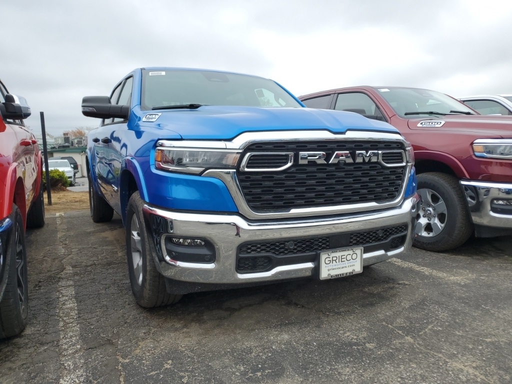 2025 Ram 1500 Big Horn Lone Star photo 3