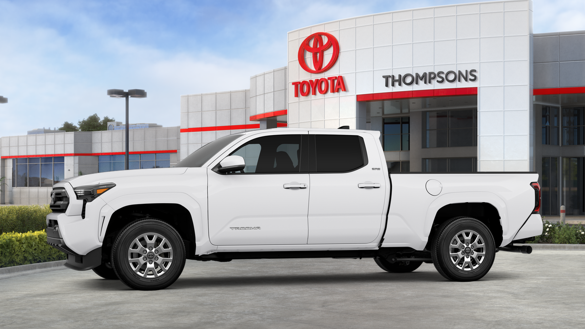 2025 Toyota Tacoma SR5 4x4 Double Cab photo 3