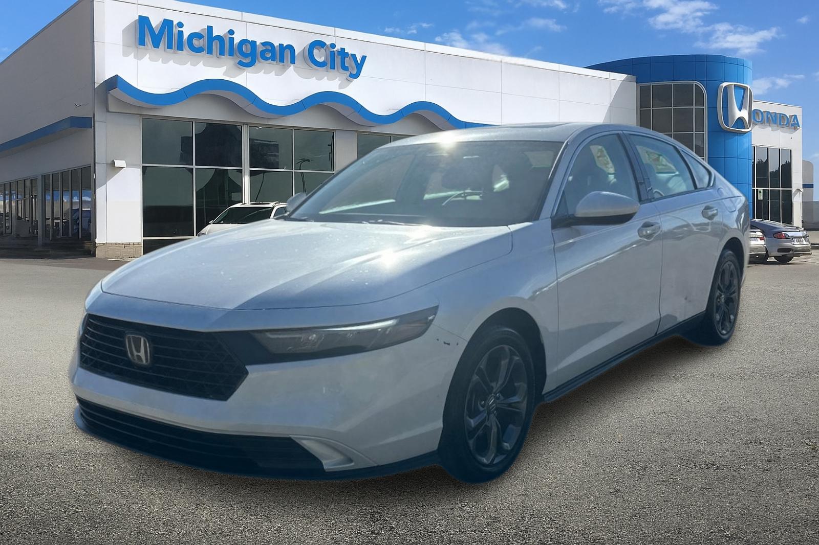 2023 Honda Accord EX's photo