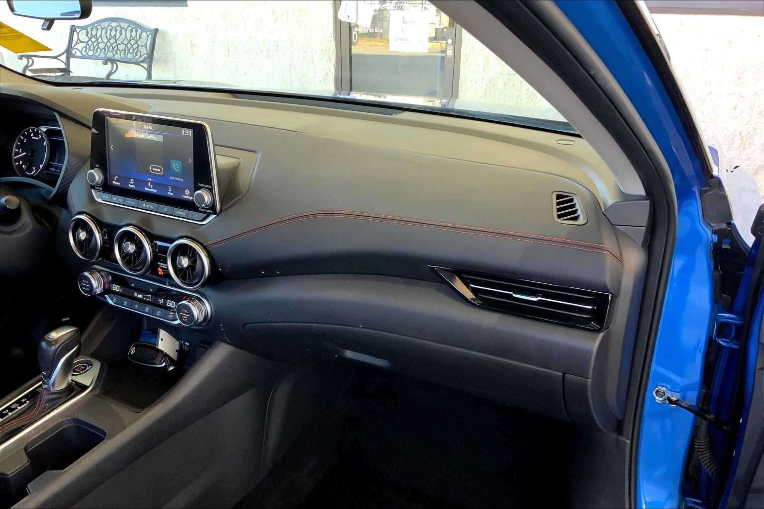 2024 Nissan Sentra SR photo 17