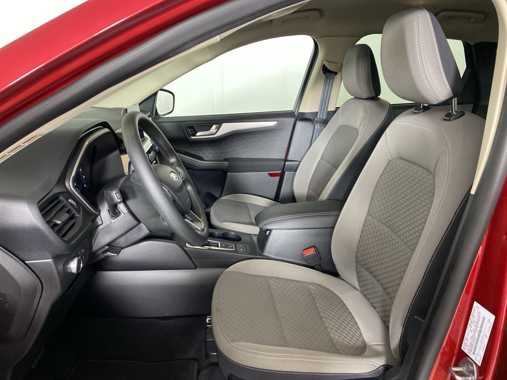 2020 Ford Escape SE photo 5