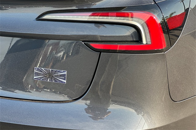 2024 Tesla Model 3 Performance photo 15