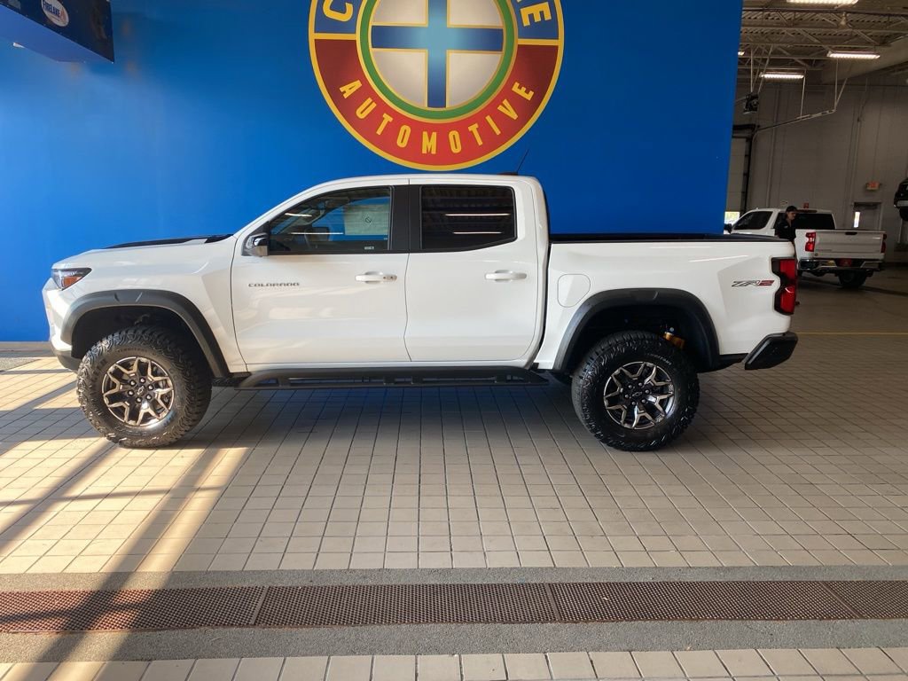 2026 Chevrolet Colorado ZR2 photo 11