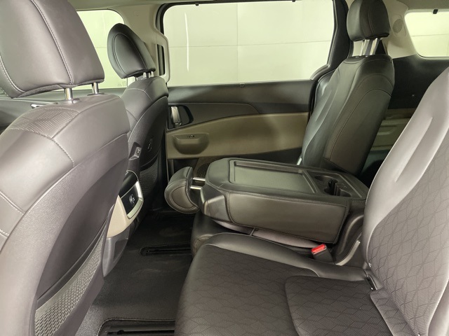 2026 Kia Carnival EX photo 35