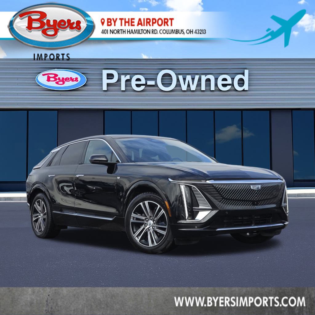 2023 Cadillac Lyriq Luxury photo 2