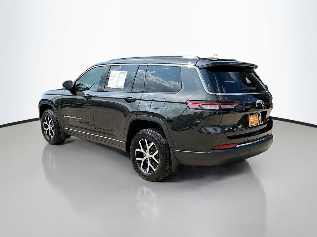 2024 Jeep Grand Cherokee Limited photo 2