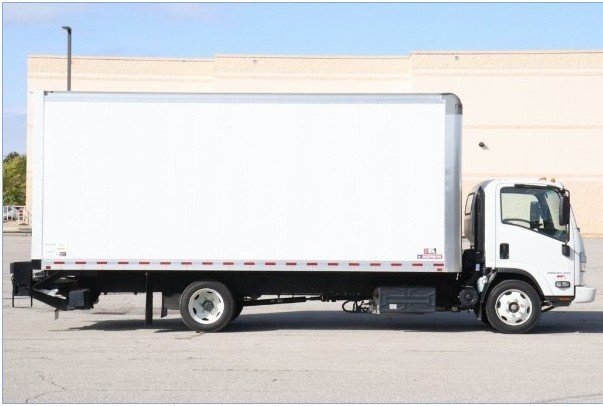 2023 Chevrolet Silverado Base photo 4