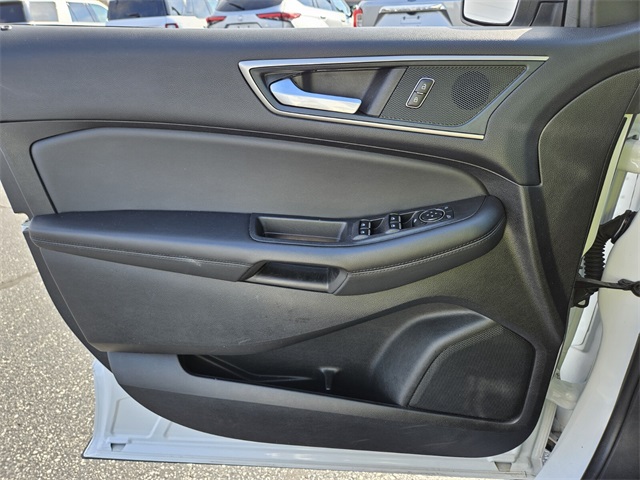 2024 Ford Edge SEL photo 25