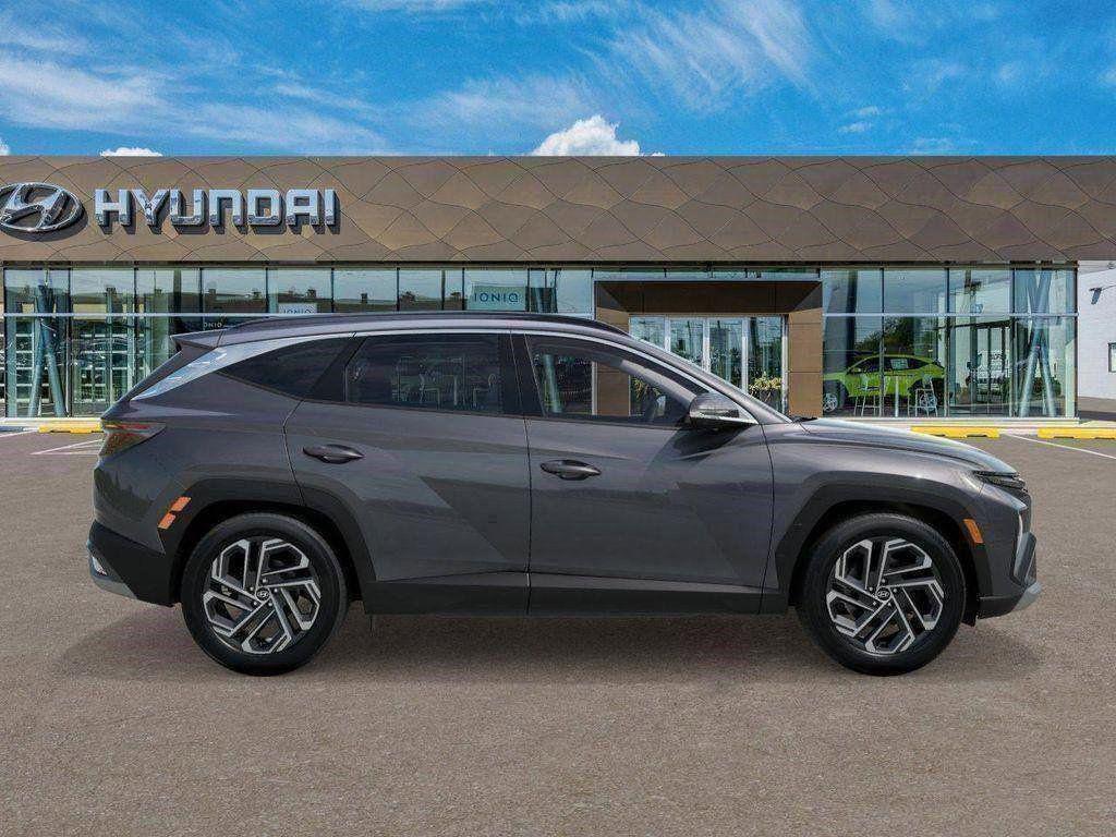 2025 Hyundai Tucson Limited photo 6