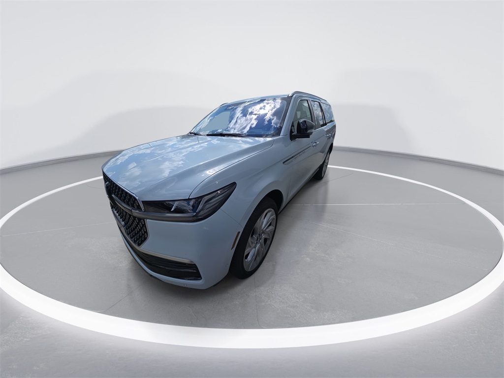 2025 Lincoln Navigator L Reserve photo 4