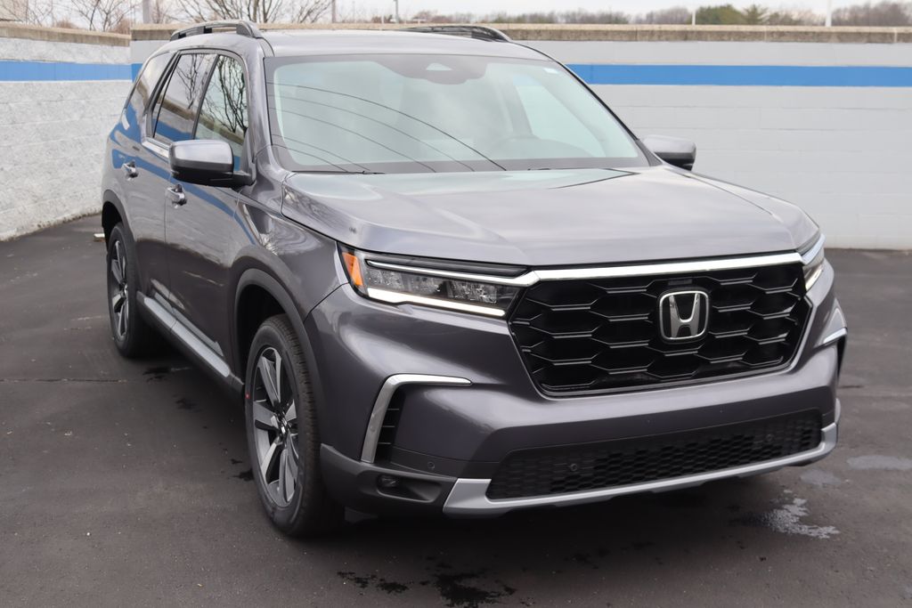 2025 Honda Pilot Touring photo 6