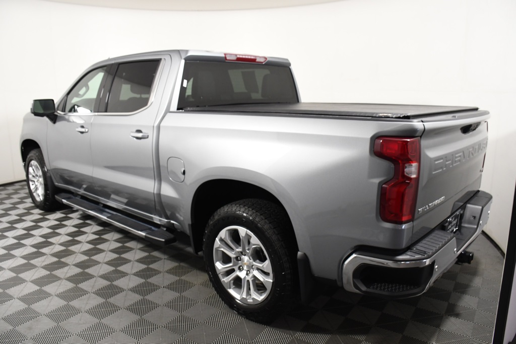 2023 Chevrolet Silverado 1500 LTZ photo 3