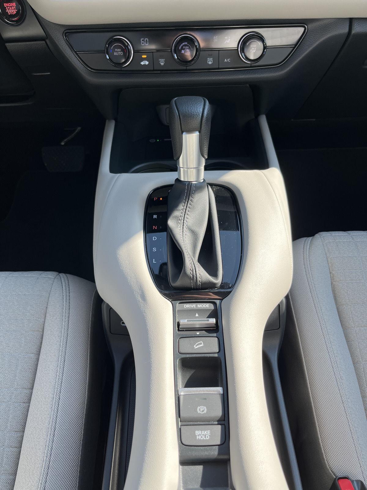 2026 Honda HR-V LX photo 11