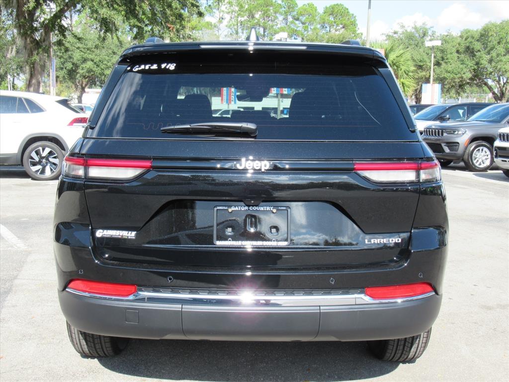 2025 Jeep Grand Cherokee Laredo X photo 4