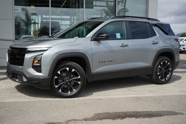 2025 Chevrolet Equinox RS photo 4