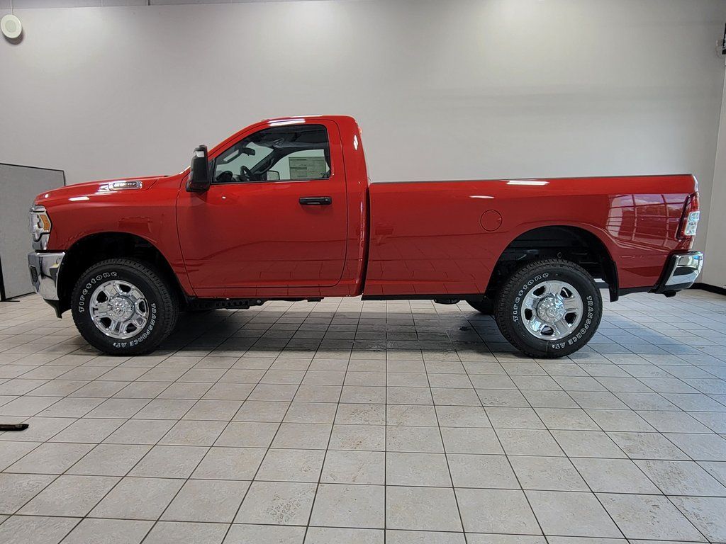 2024 Ram 2500 Tradesman photo 4