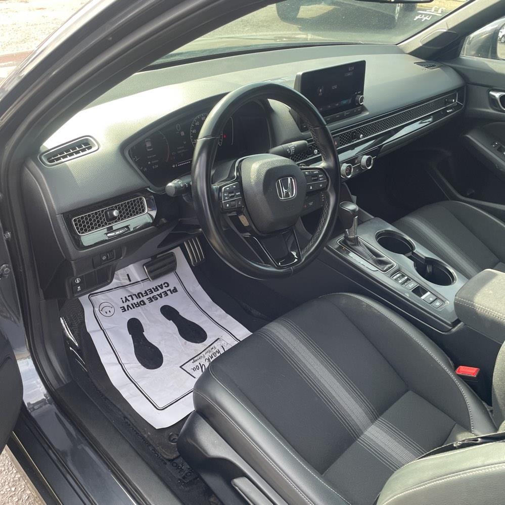 2022 Honda Civic Sport photo 2