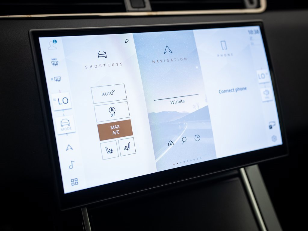 2026 Land Rover Range Rover Evoque Dynamic SE photo 25