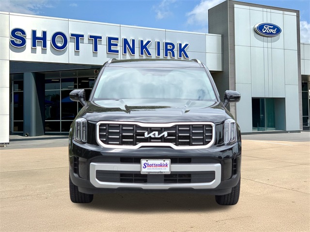 2023 Kia Telluride S photo 2