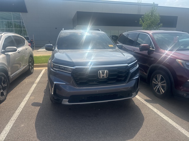2025 Honda Pilot EX-L photo 3