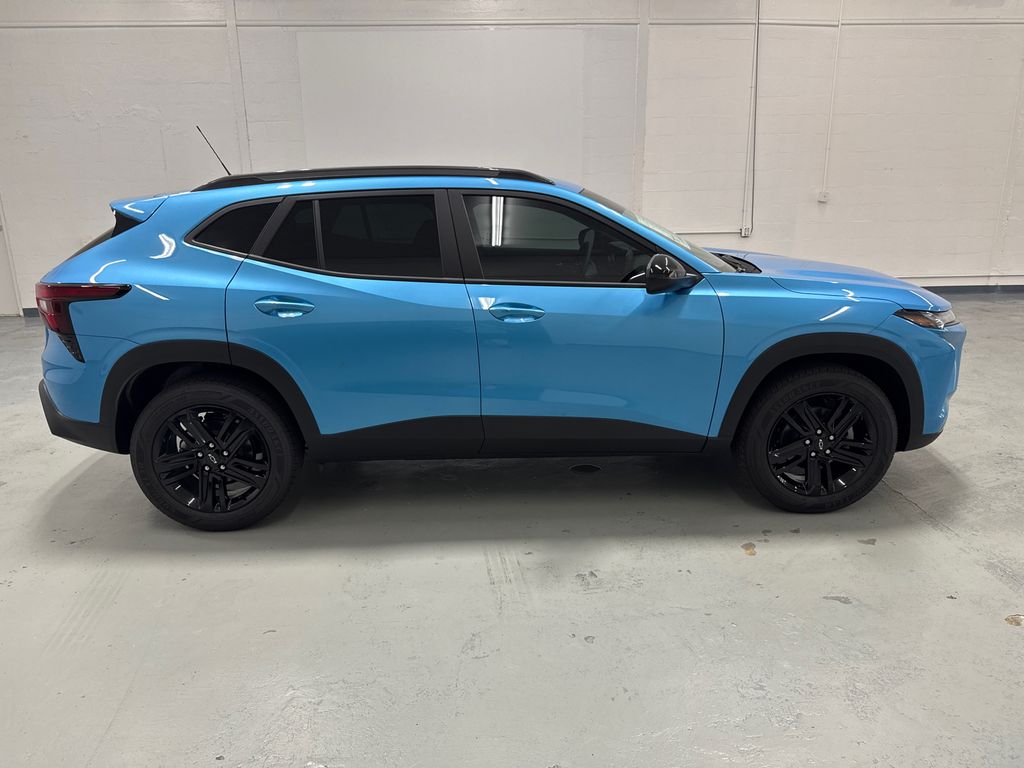 2025 Chevrolet Trax ACTIV photo 9