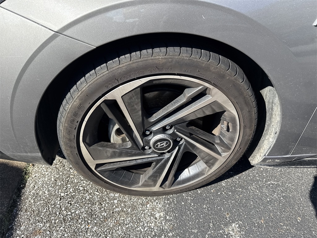 2023 Hyundai Elantra N Line photo 5