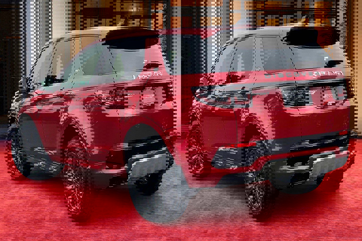 2025 Land Rover Discovery Sport S photo 3