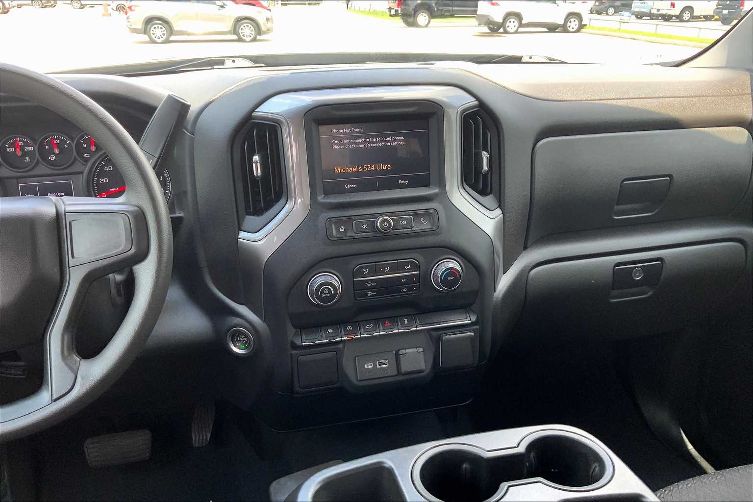 2023 Chevrolet Silverado 1500 Custom photo 6