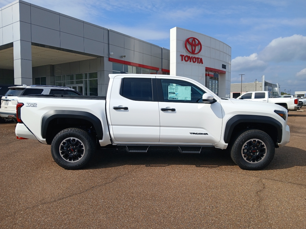 2025 Toyota Tacoma TRD Off Road's photo