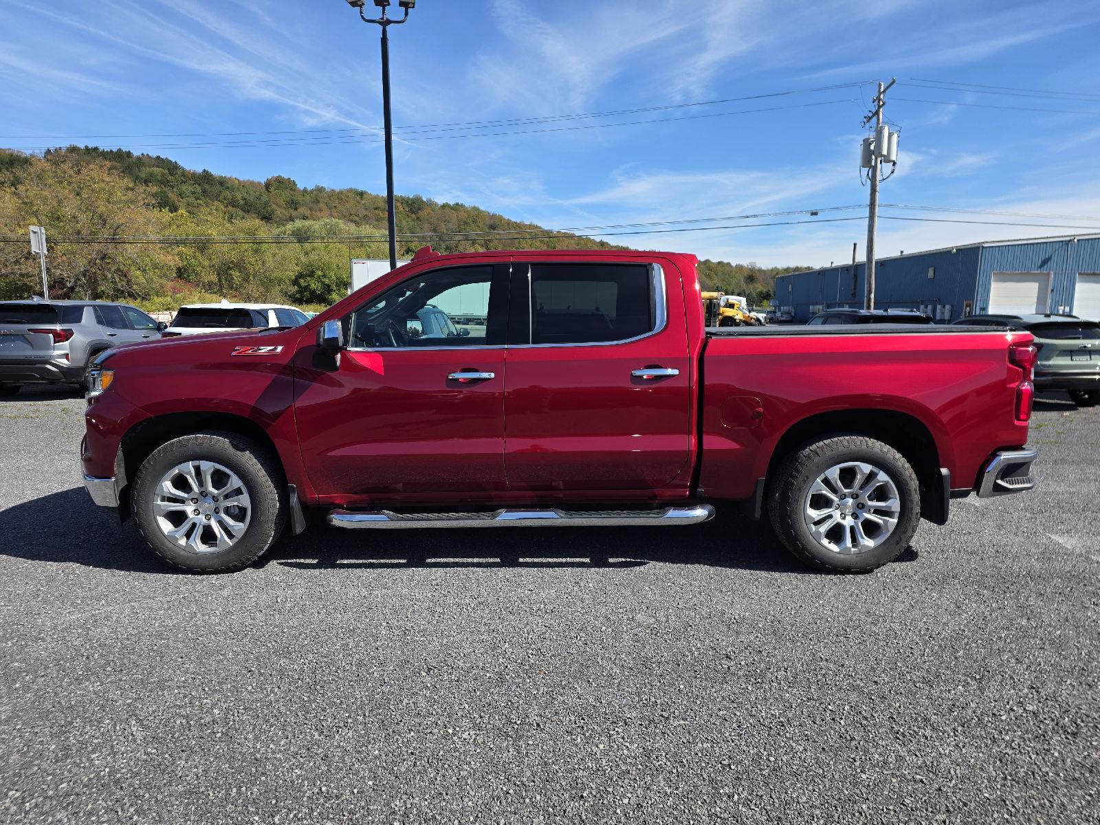 2024 Chevrolet Silverado 1500 LTZ photo 2