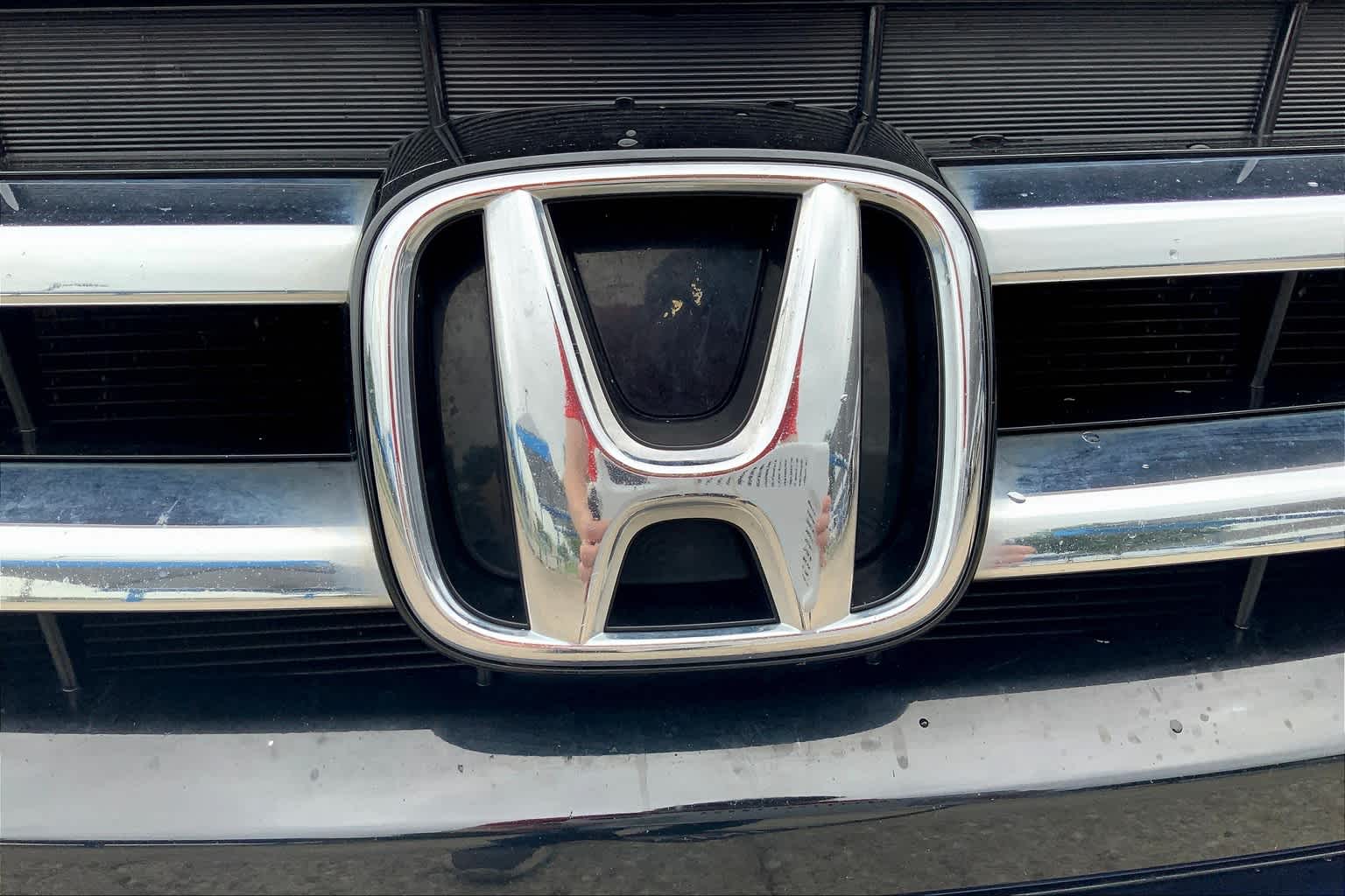 2015 Honda Odyssey EX photo 25