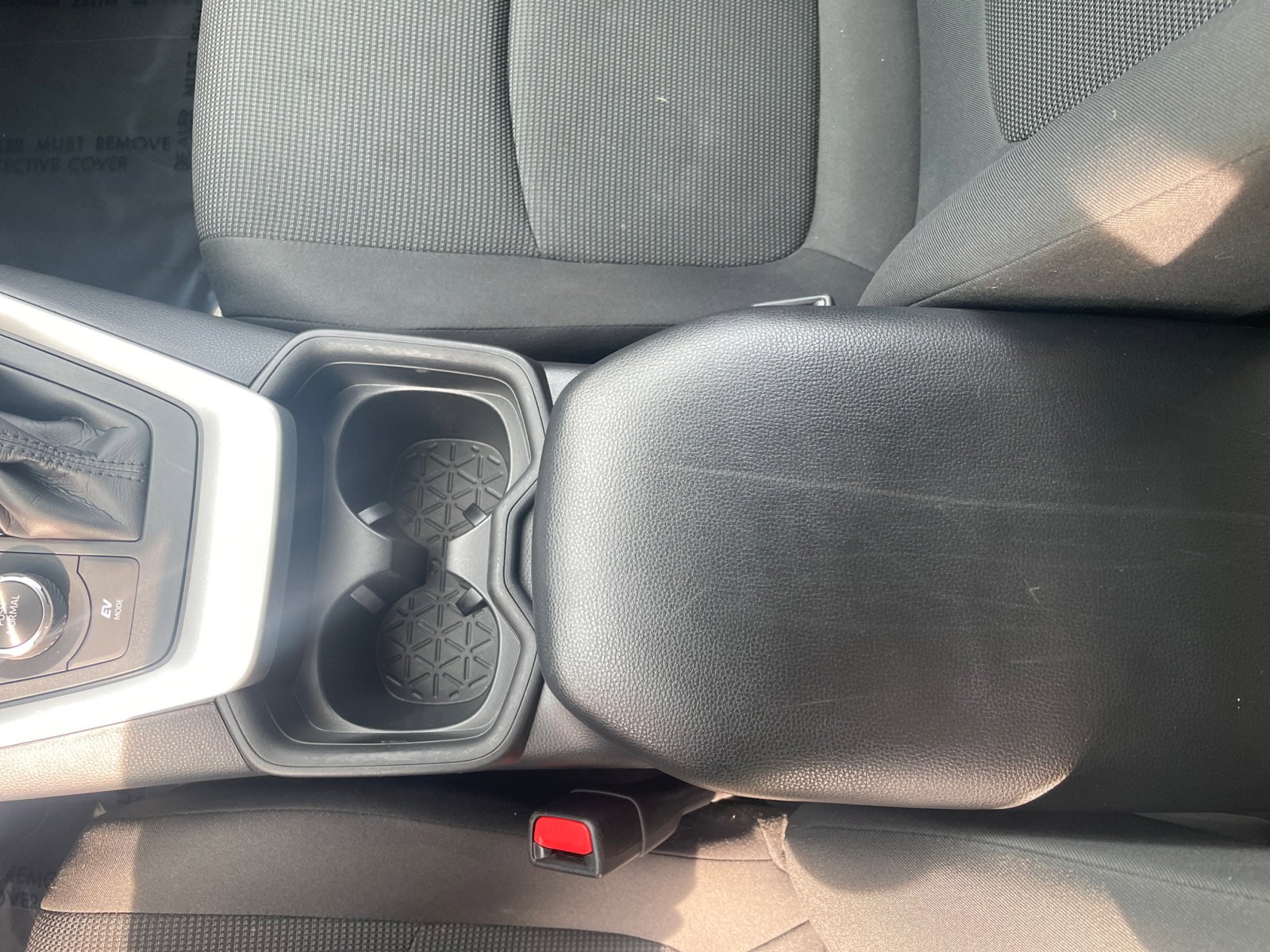 2021 Toyota RAV4 Hybrid LE photo 26