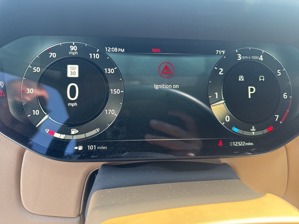 2023 Land Rover Range Rover SE photo 8