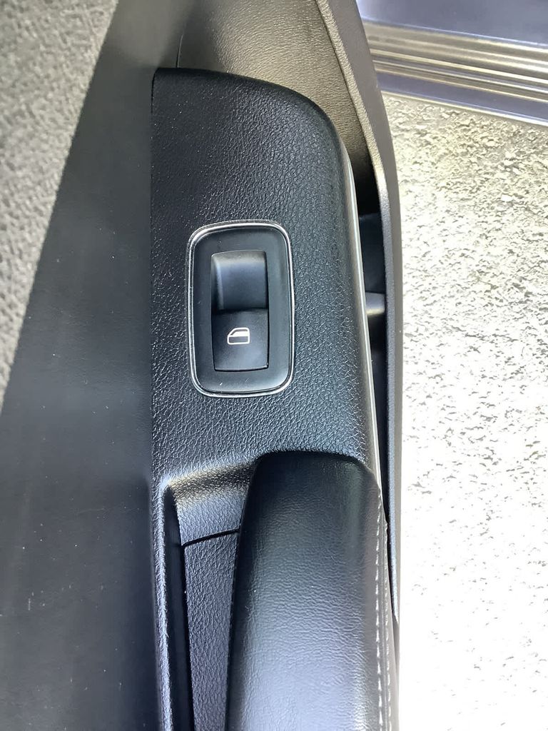 2021 Dodge Charger SXT photo 26