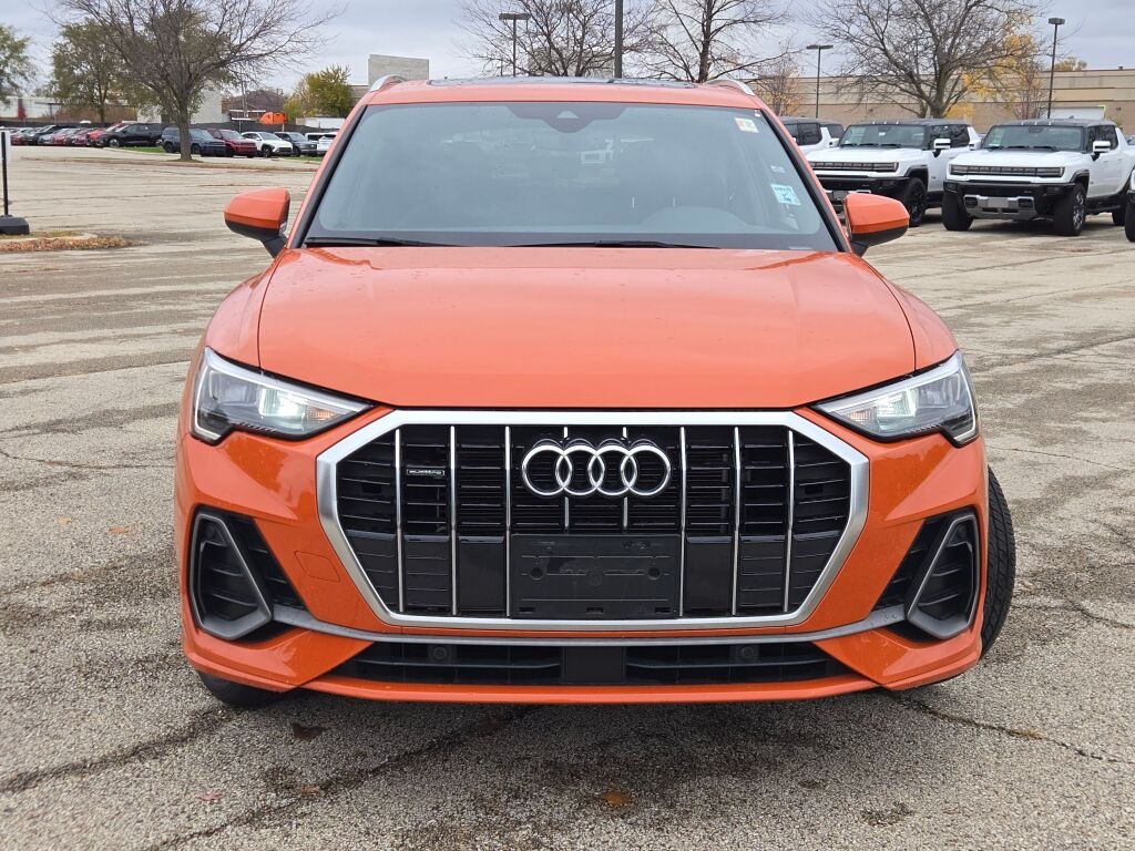 2022 Audi Q3 45 TFSI S line Premium photo 2