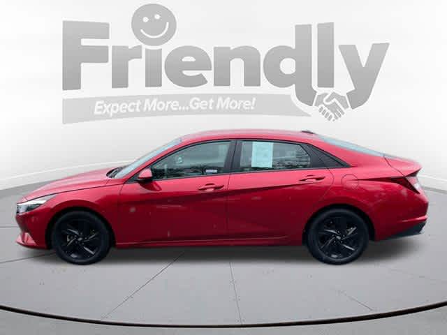 2022 Hyundai Elantra SEL Convenience photo 8