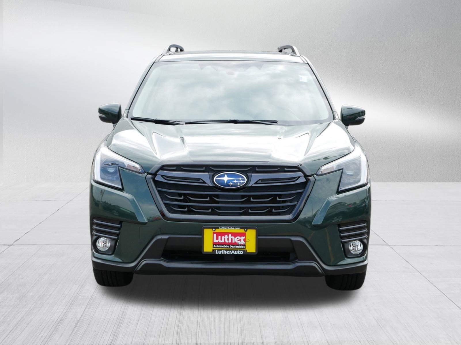 2023 Subaru Forester Limited photo 2