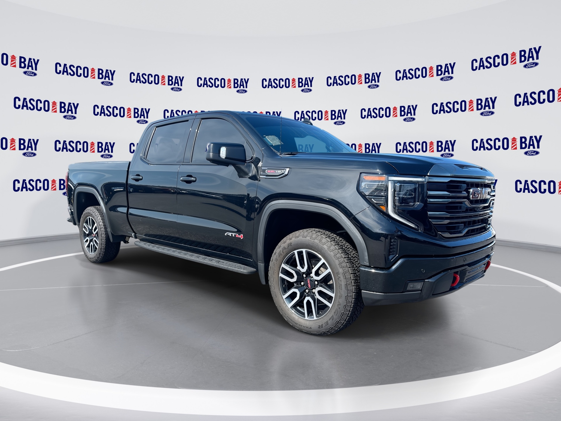 2022 GMC Sierra 1500 AT4's photo