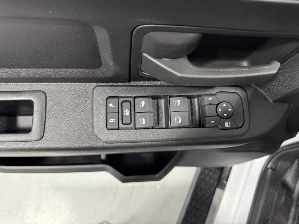 2025 Ram 3500 Tradesman photo 21