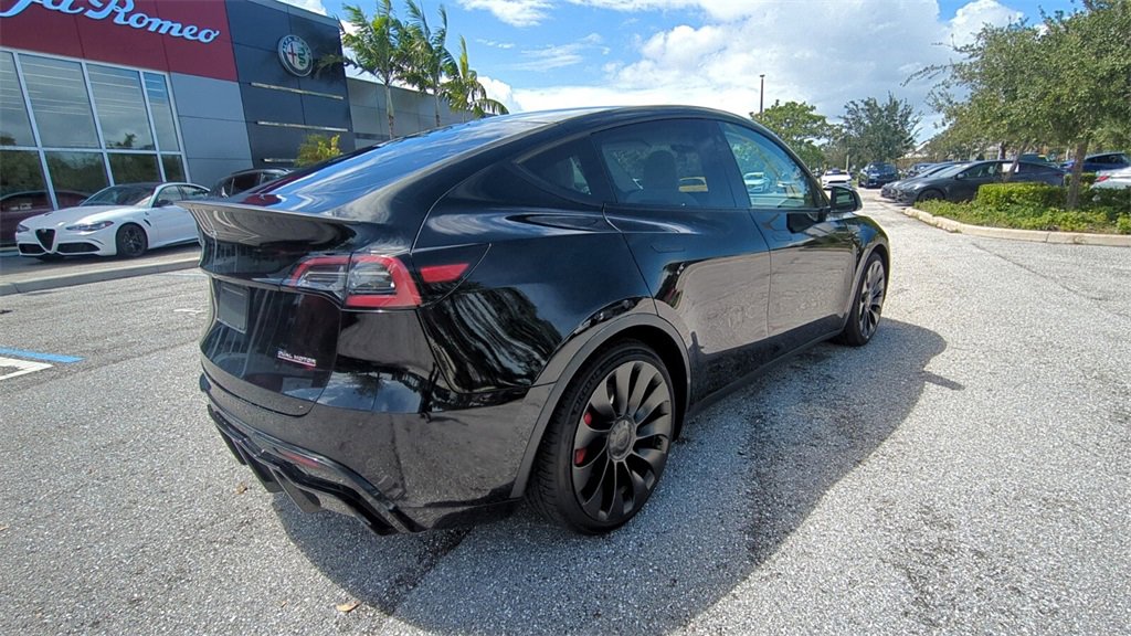 2022 Tesla Model Y Performance photo 3