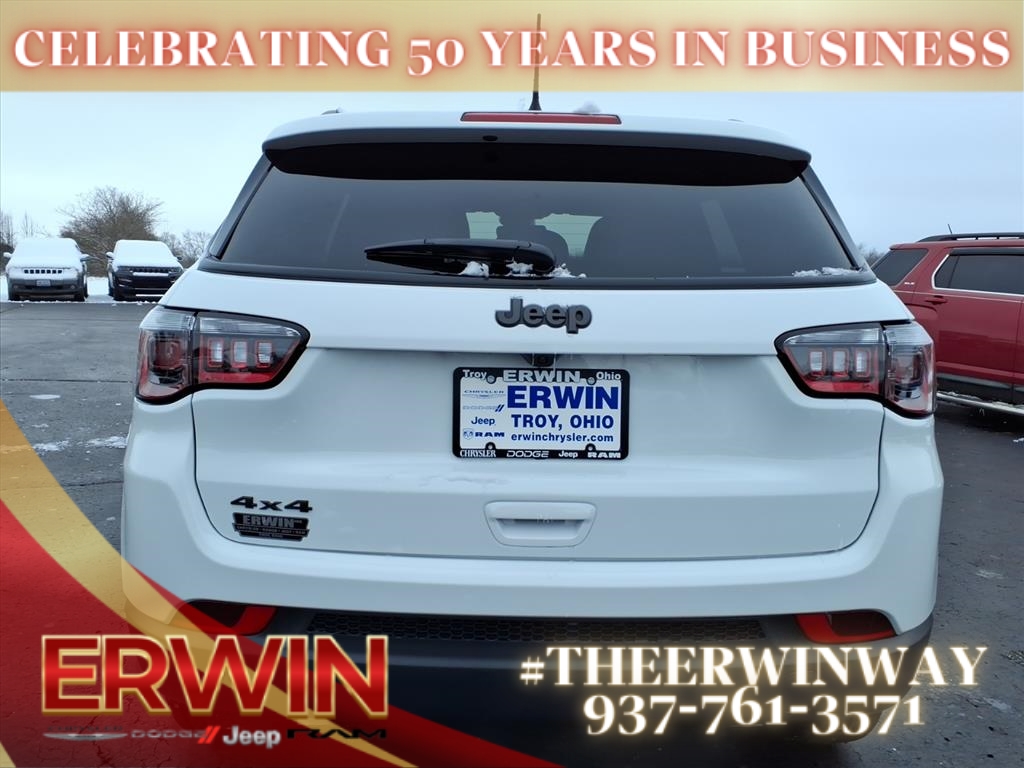 2026 Jeep Compass Latitude Altitude photo 2