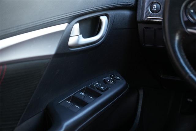 2015 Honda Civic Si photo 18