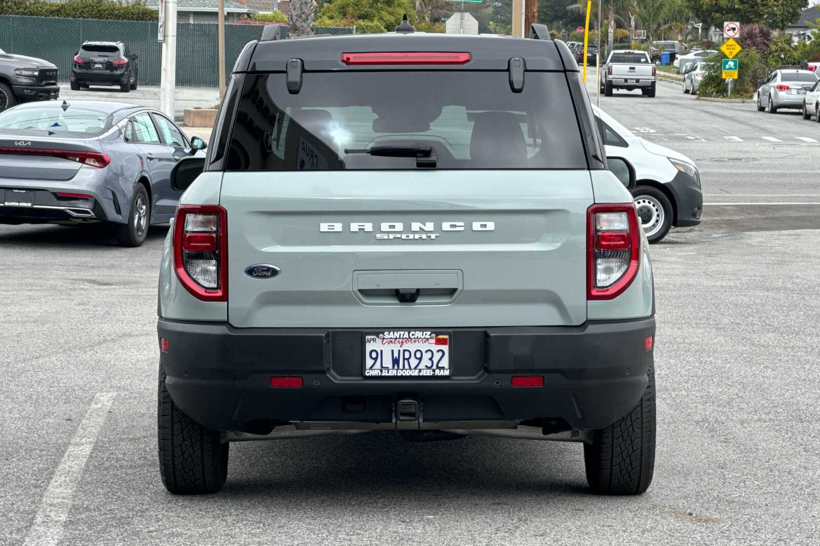 2023 Ford Bronco Sport Outer Banks photo 2